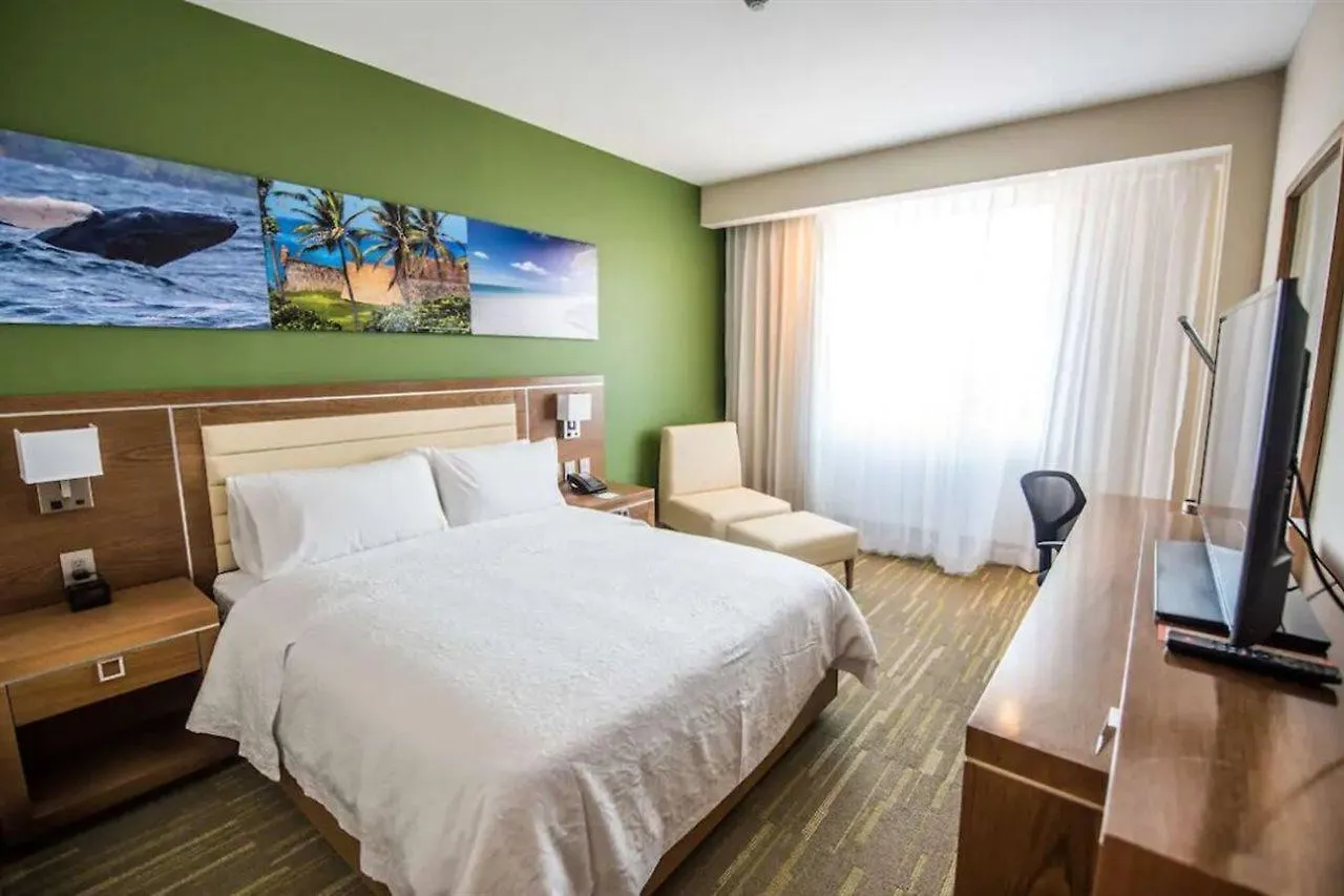 מלון בוקה צ'יקה Hampton By Hilton Santo Domingo Airport