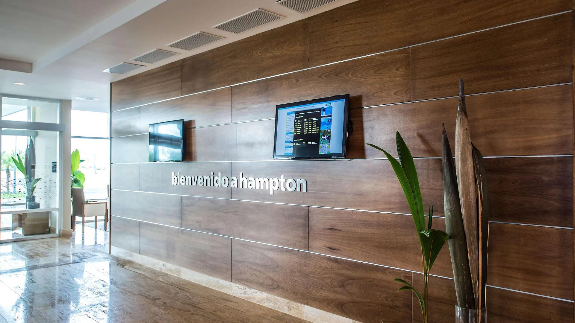 מלון בוקה צ'יקה Hampton By Hilton Santo Domingo Airport